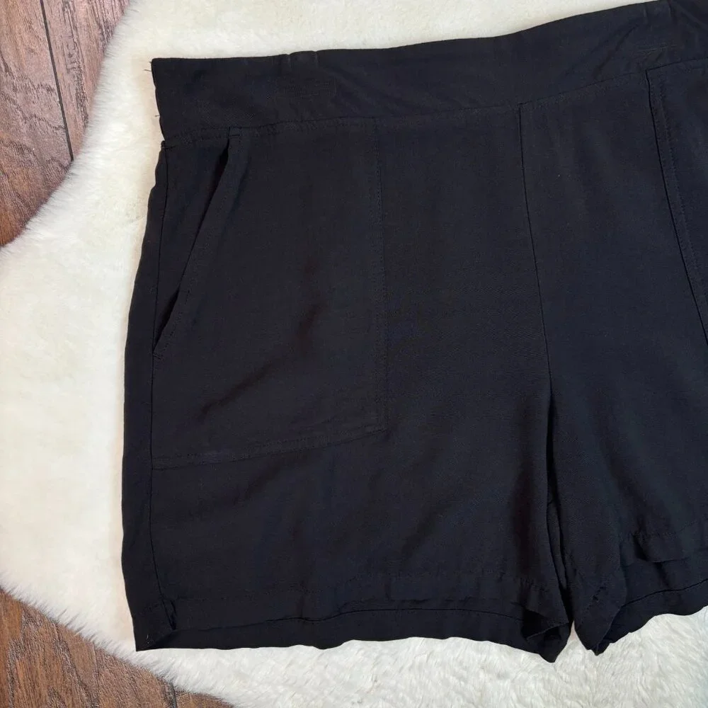 Wildfox Pull-On Shorts XL Black High-Rise Elastic Waist Pockets Casual Women's‎